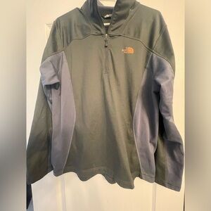 The North Face Half zip pull over